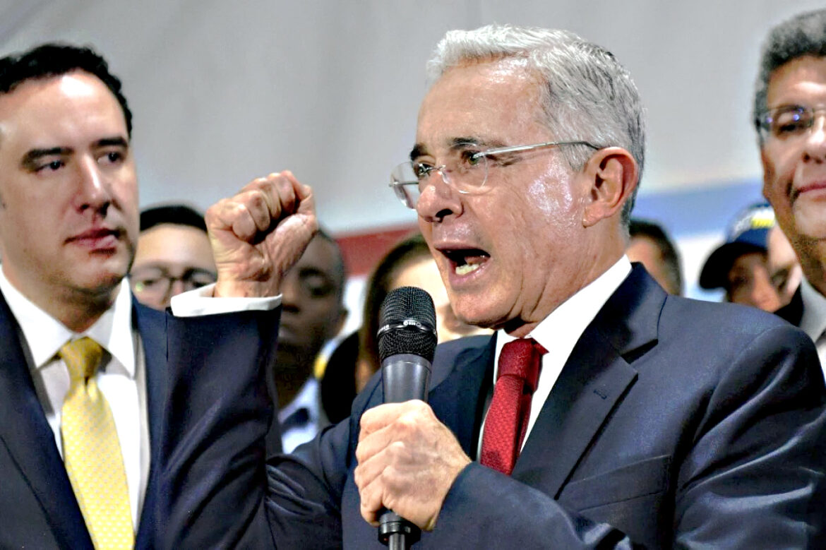 Fiscalía solicita preclusión de investigación contra Uribe por soborno de testigos Uribe Fiscalía solicita preclusión