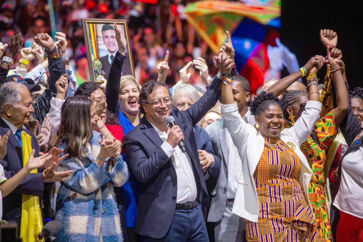 La alegría es desbordante entre los seguidores del nuevo presidente de Colombia Gustavo Petro Urrego. La alegría es desbordante