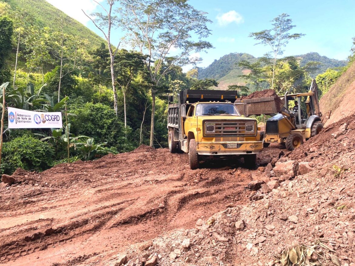 vías en veredas de convención veredas de conven.-